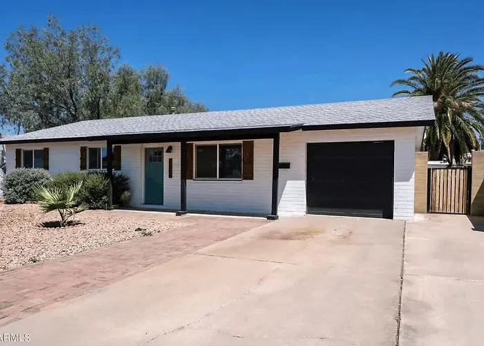 Clubhouse 1316 - 2 In Shared